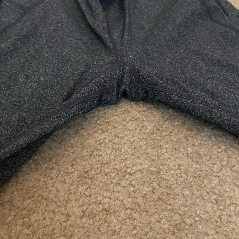 ☀️✨Lululemon Leggings in Grey
